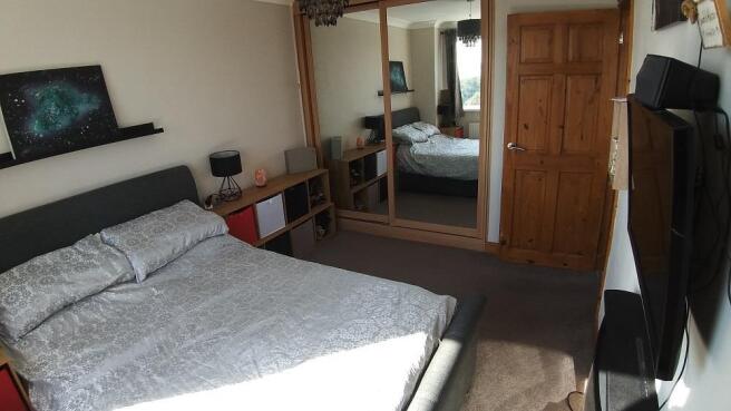 6 Cae'r Efail - Bwlchgwyn - Master Bedroom.jpg