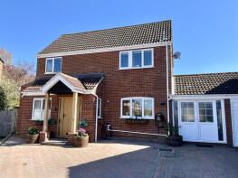 8, Pheasant Close, Norwich NR14 8BL
