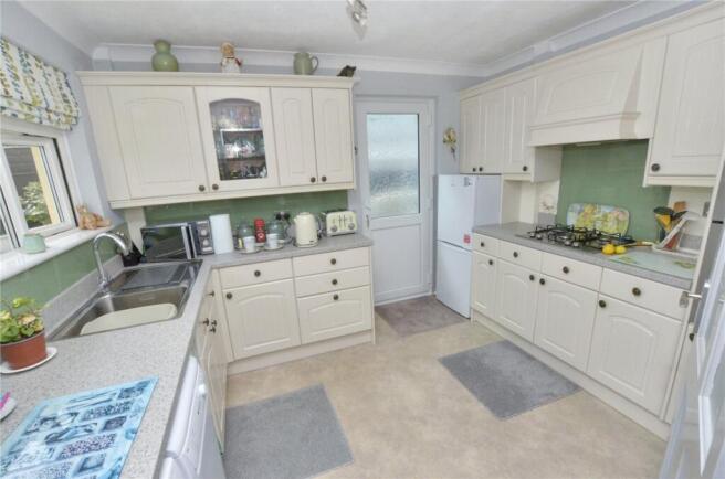 Uplands Road, West Moors, Ferndown, Dorset, BH22 photo 4