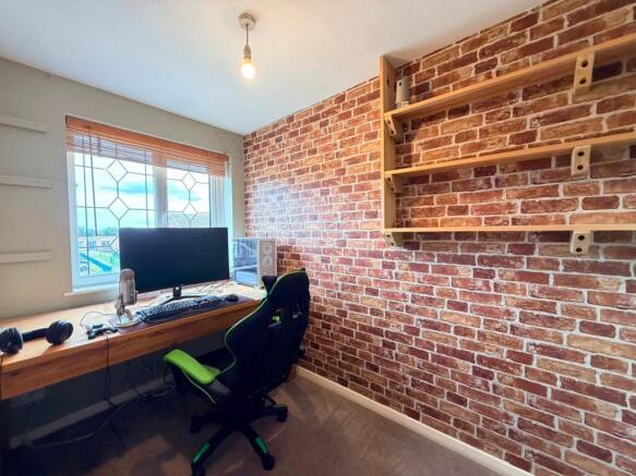 3 bed Semi-Detached for sale Image 12