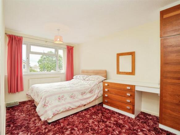 3 bed Detached for sale Image 8