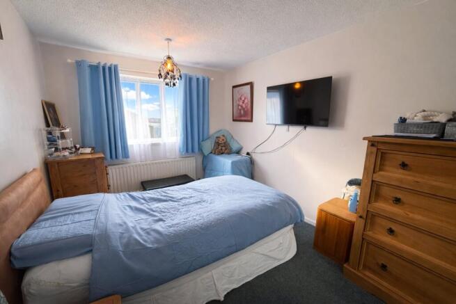 2 bed Bungalow for sale Image 8