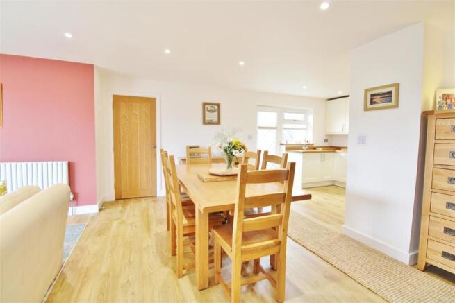 Living/Dining Area