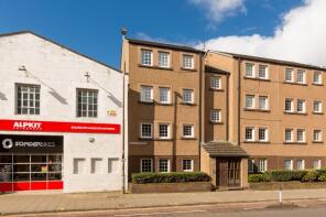Flat 3, 28, Causewayside, Sciennes, Edinburgh EH9 1QB