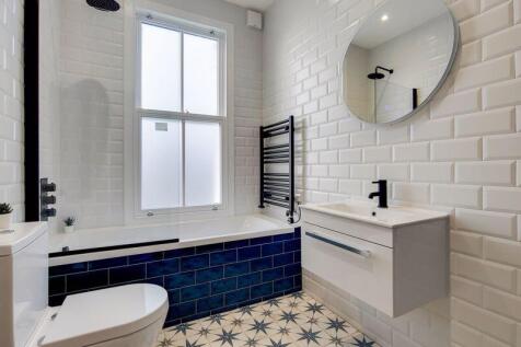 **Briscoe Road, London SW19**