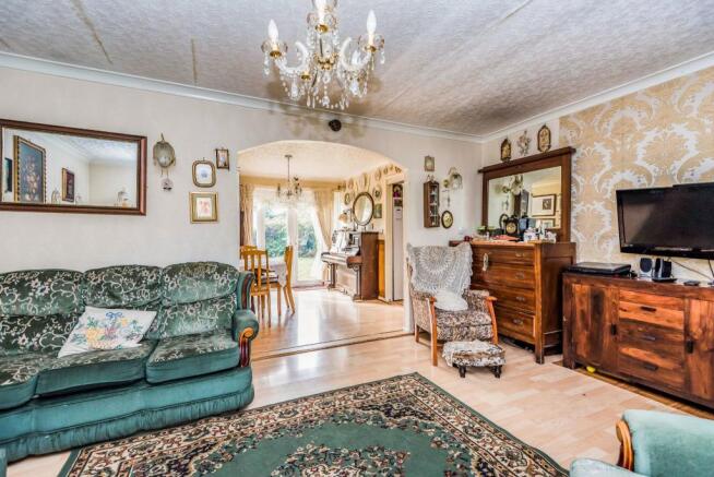 Lounge/dining room