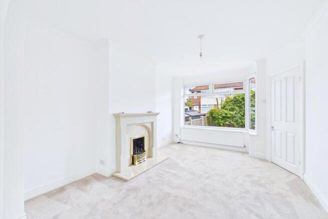 4 bed Semi-Detached for sale Image 5