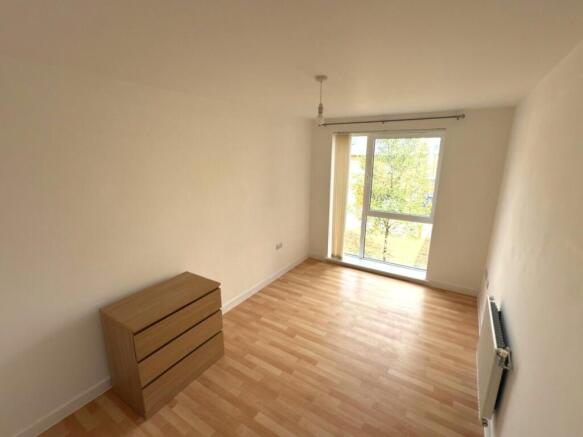 Bedroom 1.jpg