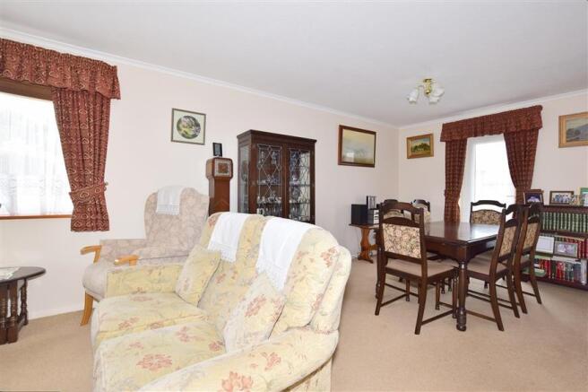 Lounge / Dining Room