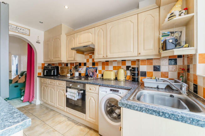 3 bed Terraced for sale Image 10