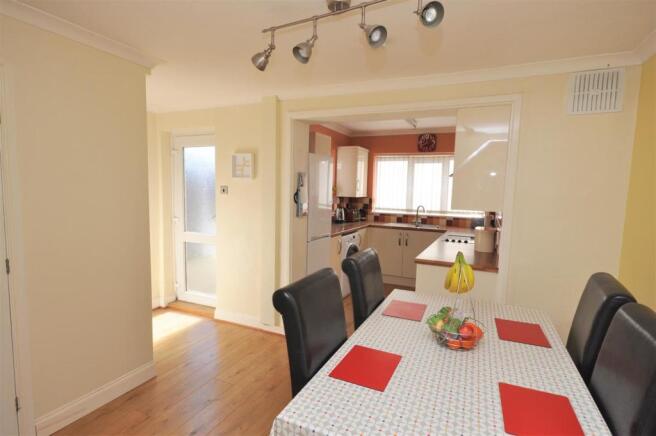 KITCHEN DINING