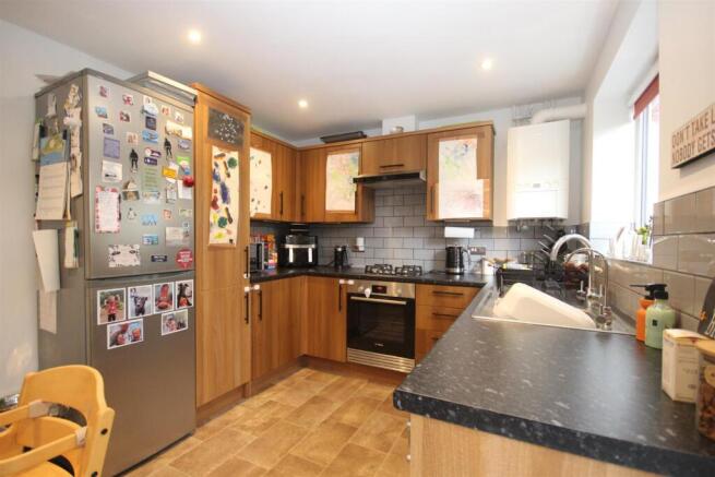 Burr Close, Kempston, Bedford photo 4