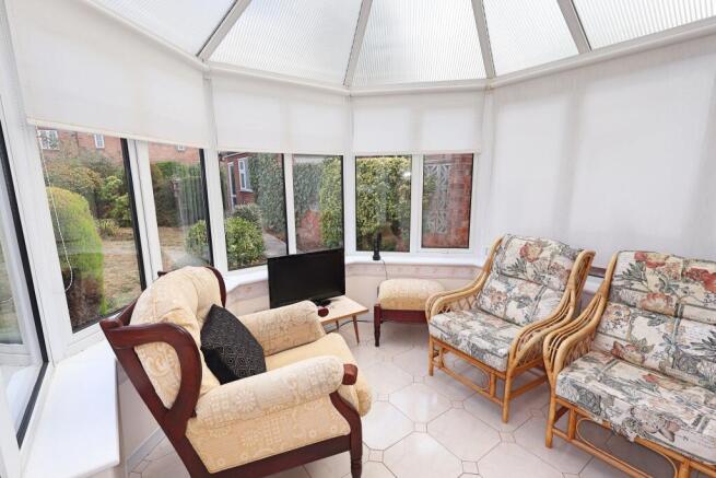 2 bed Detached Bungalow for sale Image 12