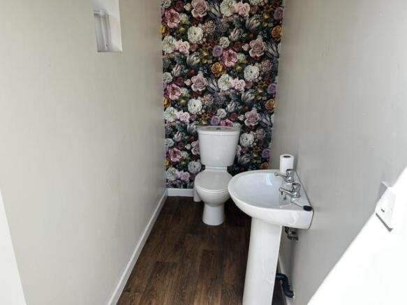 3 bed Not Specified for sale Image 11