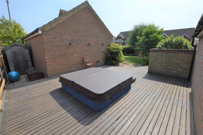 Rear Decking Area