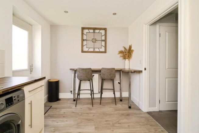 2 bed Terraced for sale Image 5