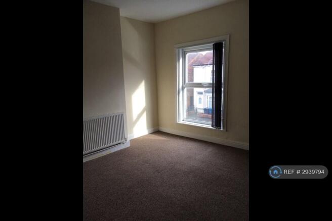 2 bed Terraced to rent Image 8