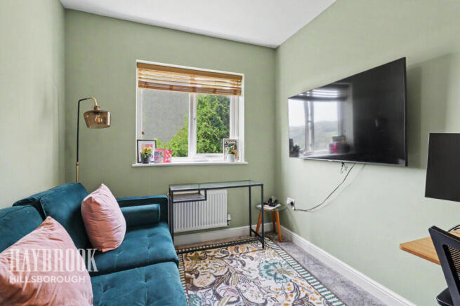 4 bed Detached for sale Image 11