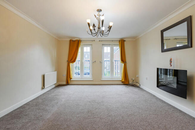 3 bed Town House for sale Image 8