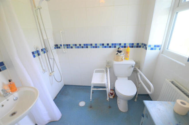 Fitted Shower Room