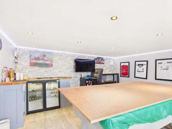Bar 2