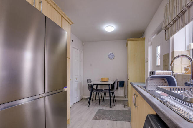 2 bed Terraced for sale Image 10