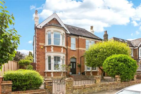 Creswick Road, London, W3