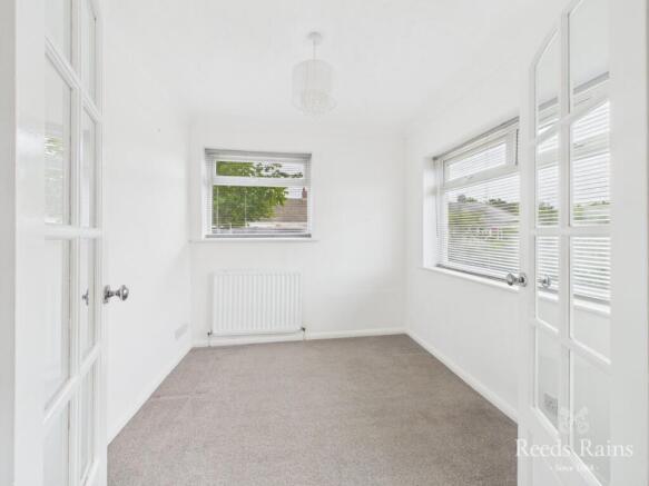 3 bed Semi-Detached for sale Image 12