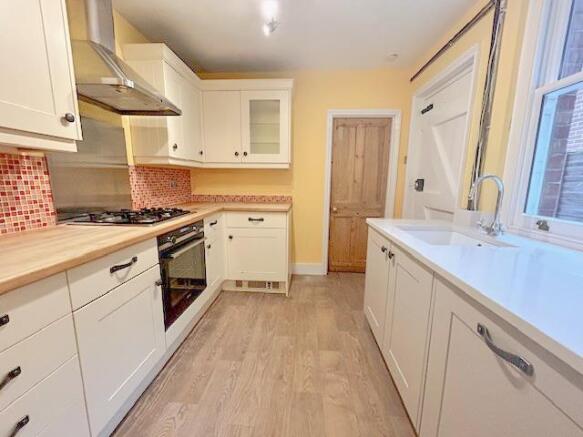 28 Union Street kitchen copy.jpg