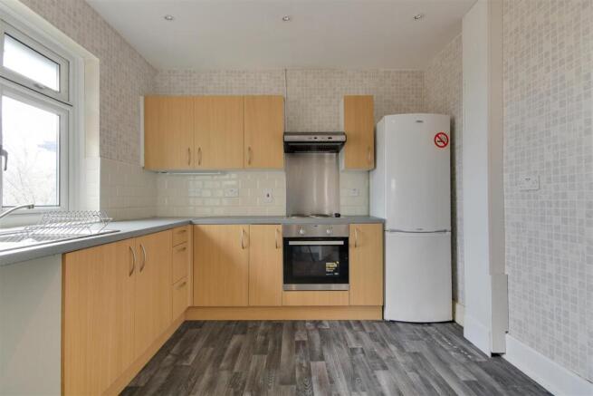 2 bed Apartment for sale Image 11