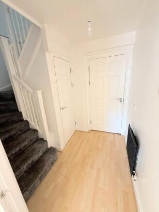 2 bed Flat to rent Image 8