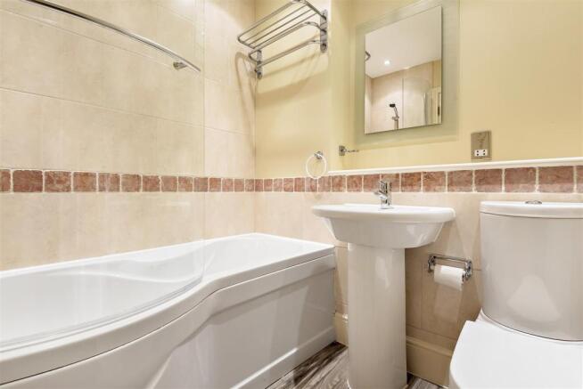 Bathroom.JPG