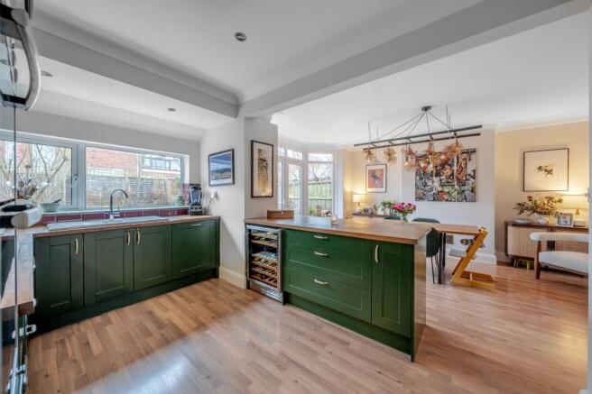 3 bed Semi-Detached for sale Image 7