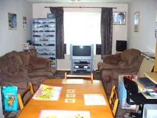 Lounge/Dining Area