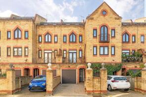 4, Providence Villas, Brackenbury Road, London W6 0BA
