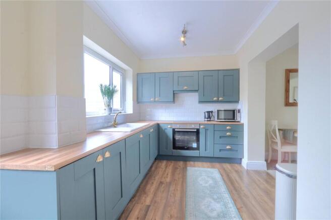 3 bed Semi-Detached for sale Image 8