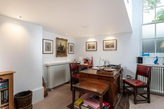 2 bed House for sale Image 10