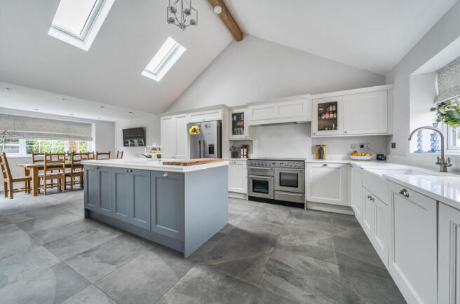 1400846-2-6970fa3...