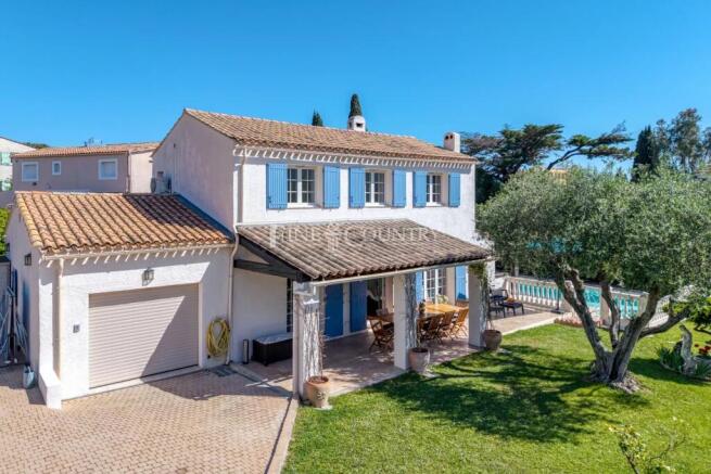 Close to Mougins and Cannes - La Roquette sur Siag