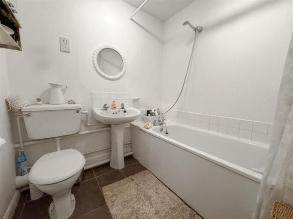 Bathroom.jpeg