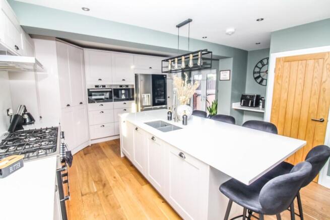 Kitchen Pic 3.