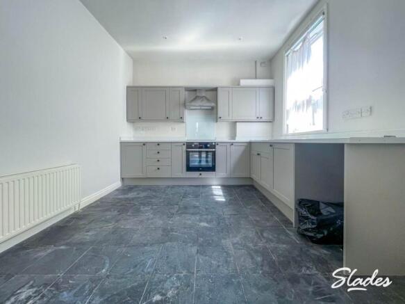 26 SBR KITCHEN MAIN 
