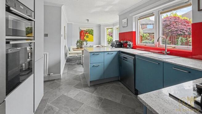 Kitchen/Sitting.