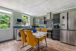 5, Carclaze Road, St Austell PL25 3AG