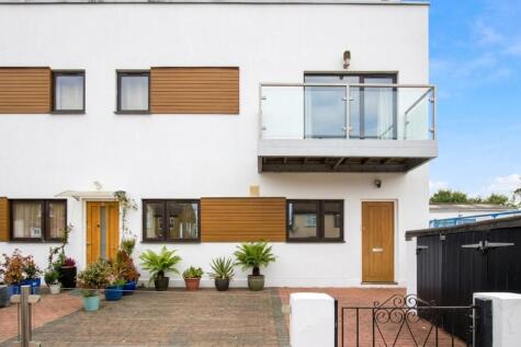 Fallsbrook Road, Furzedown, SW16