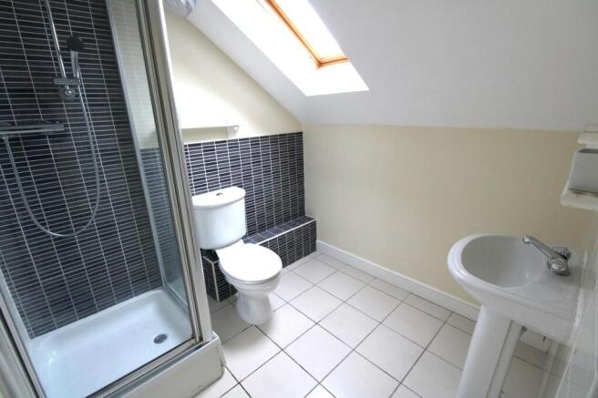 3 bed Town House for sale Image 9
