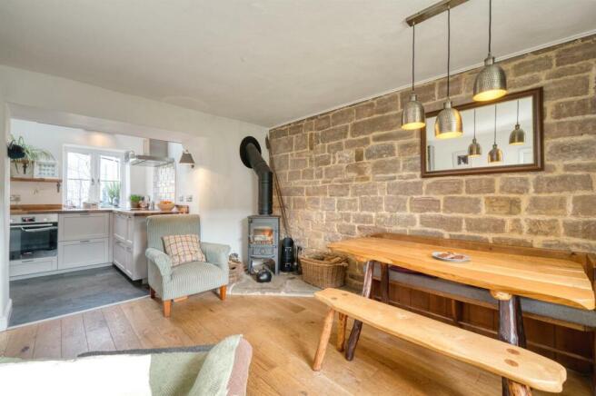 Dining Room towards Kitchen.jpg