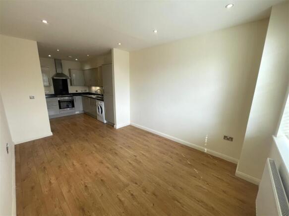 Modern Fitted Kitchen
