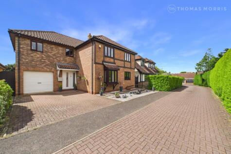 Arnold Close, Needingworth, St. Ives, Cambridgeshire, PE27