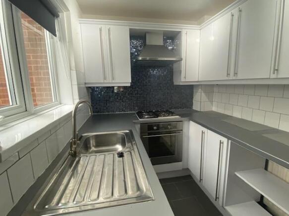 KITCHEN / DINER